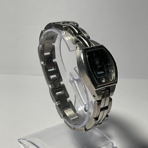 Las Vegas Raiders NFL Stainless-Steel Bracelet Watch by Fossil !!NEW!! (RARE) - Picture 6 of 10
